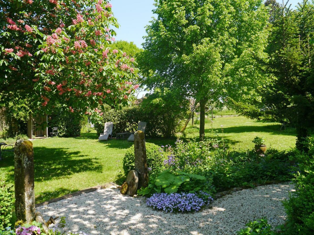La Maison Au *